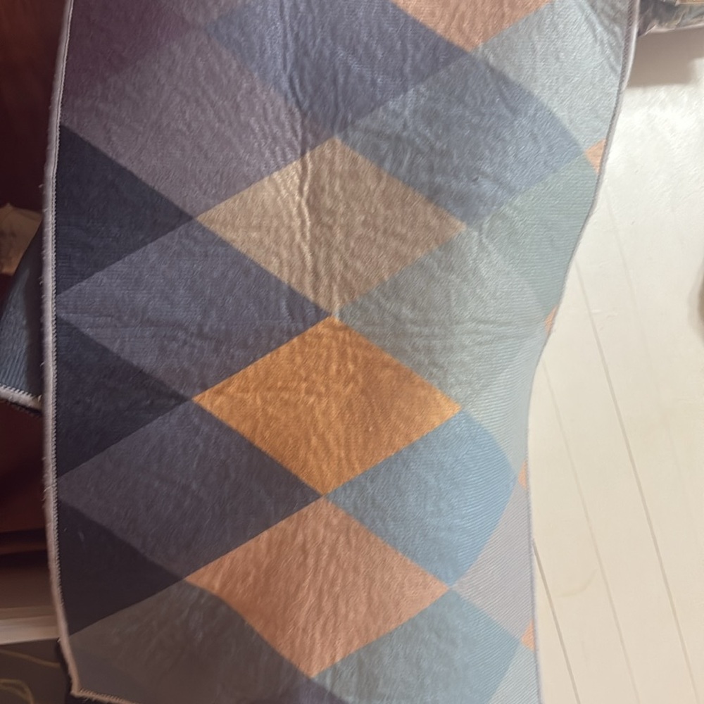 (Sale $5) Geometric Patterned Rug & Runner Set - Picture 2 of 6
